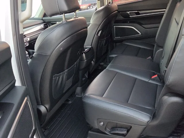 Used 2025 White Kia LX image 8