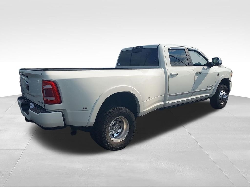Used 2019 White Ram Limited image 5
