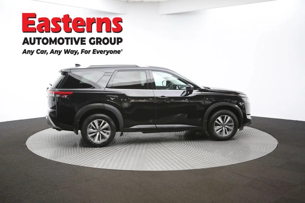 Used 2022 Black Nissan SL image 46