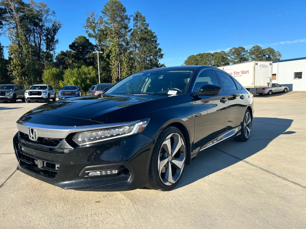 Used 2018  Honda Touring 1.5T image 7
