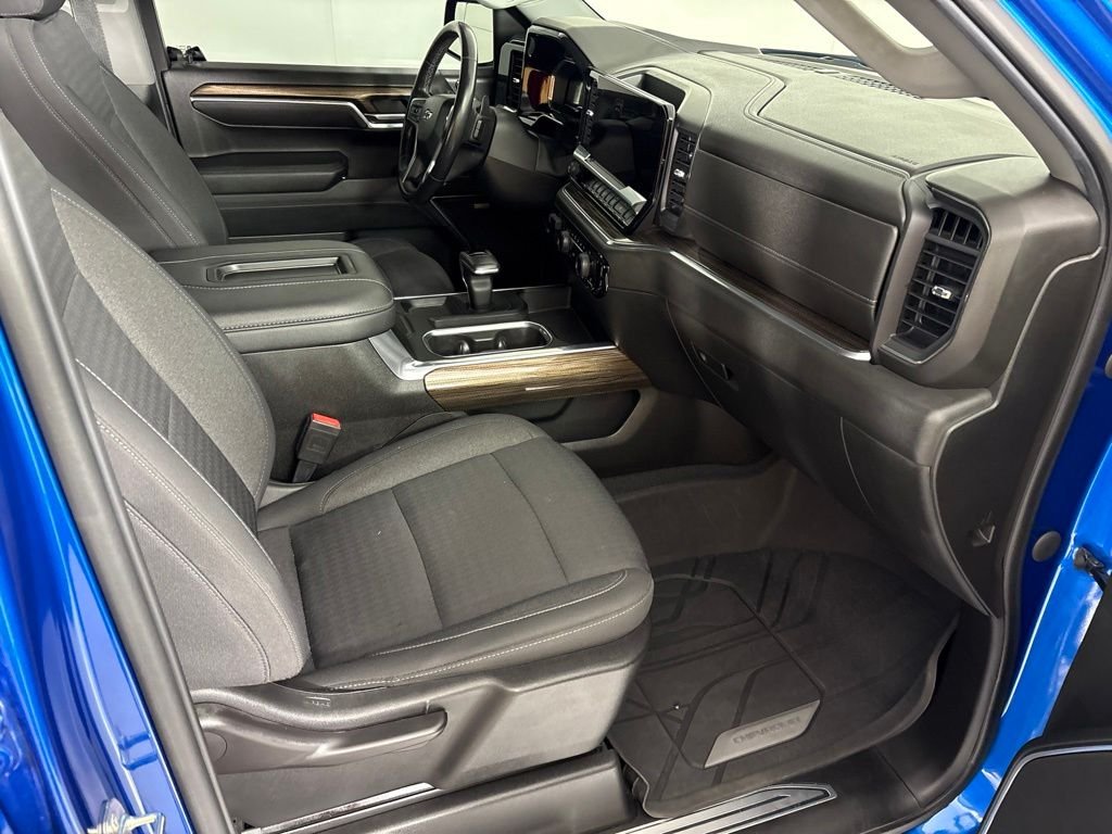 Used 2022 Blue Chevrolet RST image 25