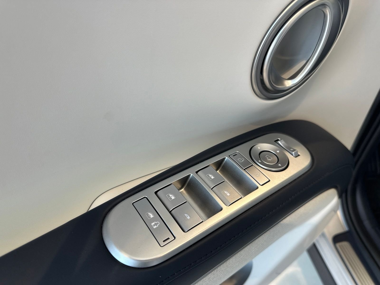 New 2026 Silver Hyundai Calligraphy image 17