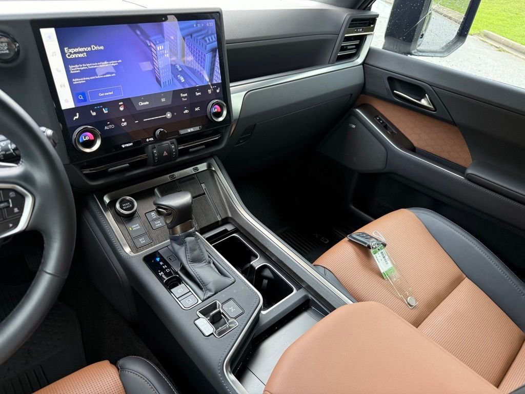 Used 2025 Black Lexus 550 Luxury+ image 32
