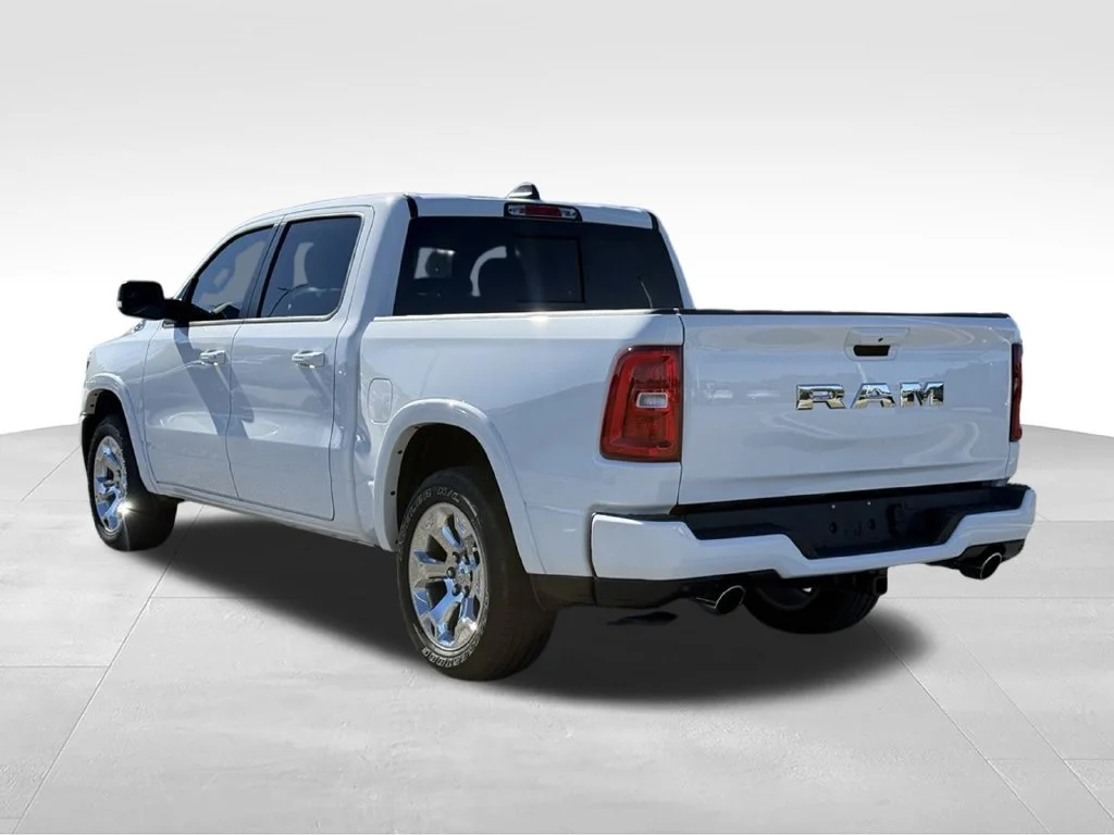Used 2025 White Ram Big Horn/Lone Star image 3