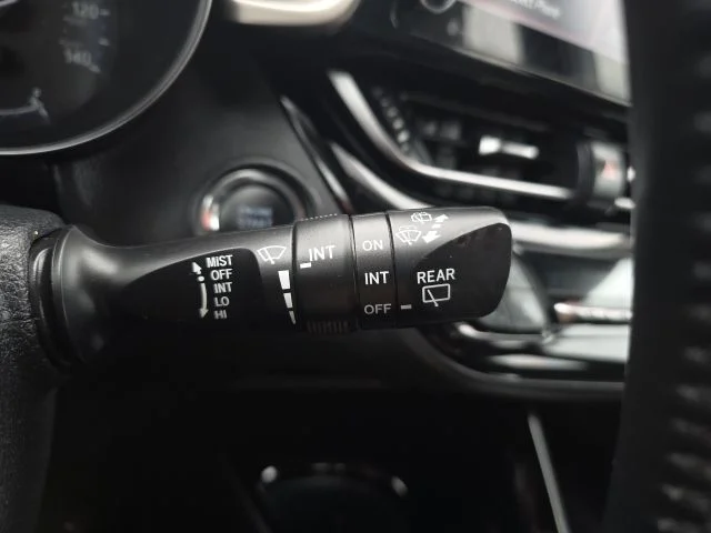 2022 Toyota C-HR Limited - Photo 13