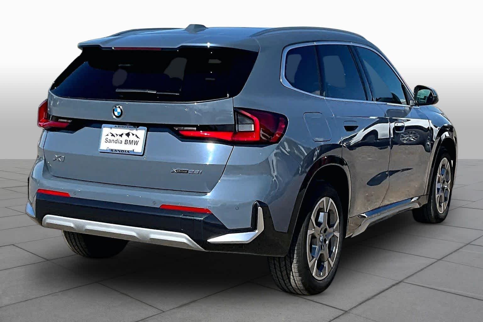 Certified Used 2025 Storm Bay Metallic BMW xDrive28i image 11