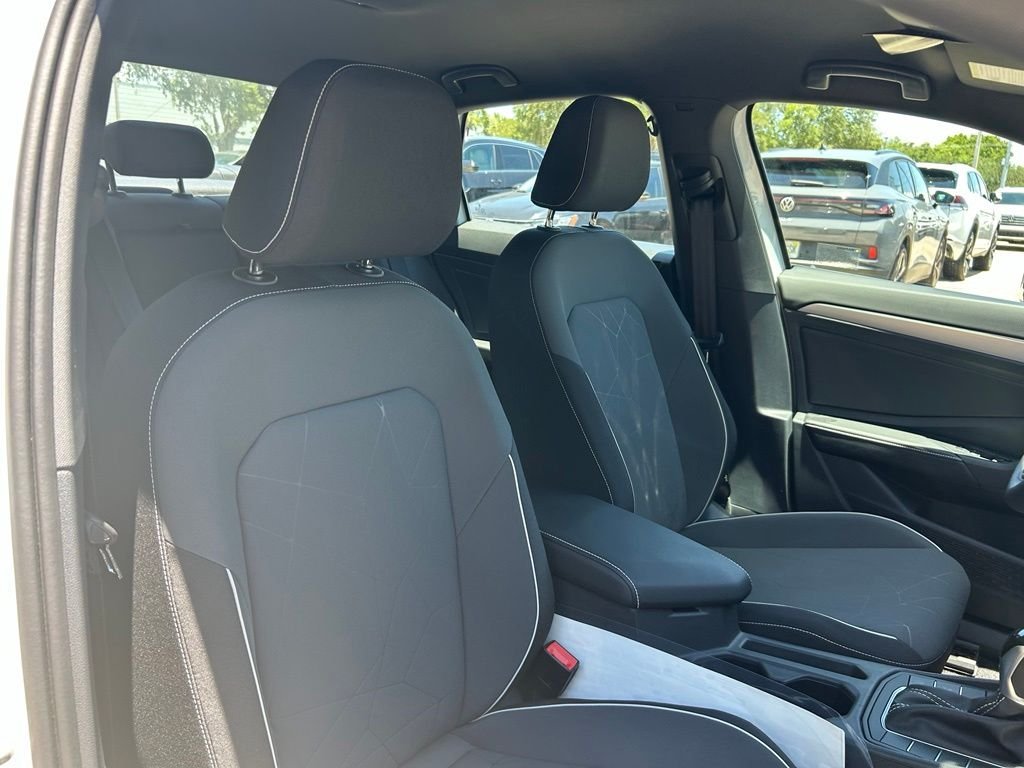 New 2026 White Volkswagen 1.5T Sport image 31
