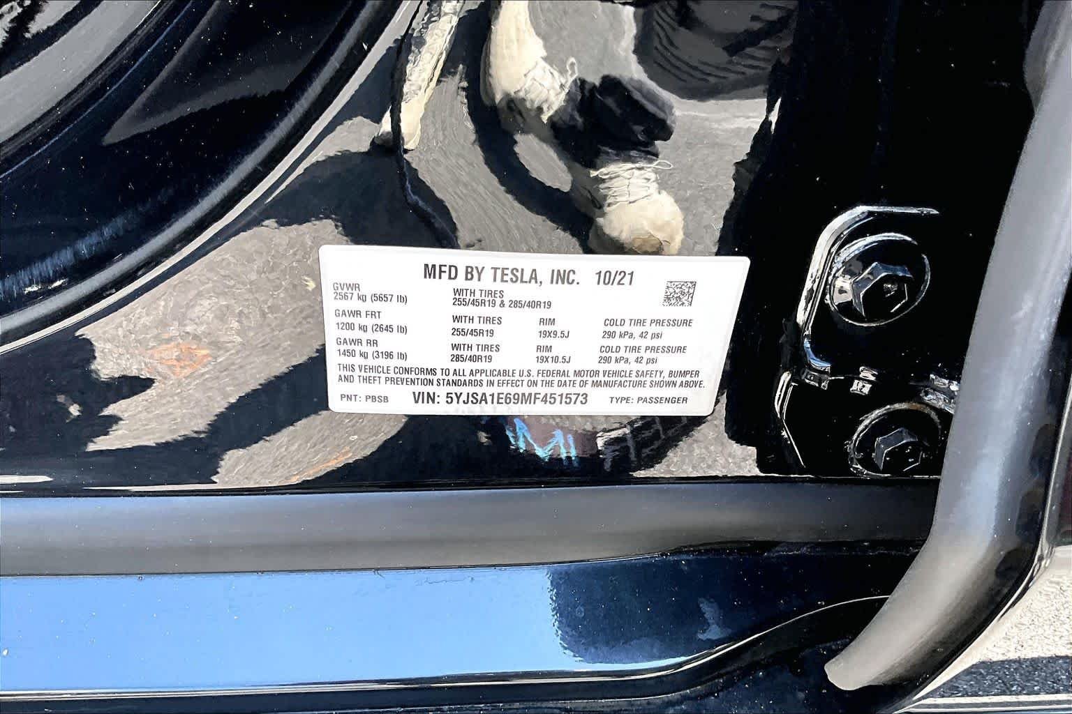 Used 2021 Solid Black Tesla Plaid image 33