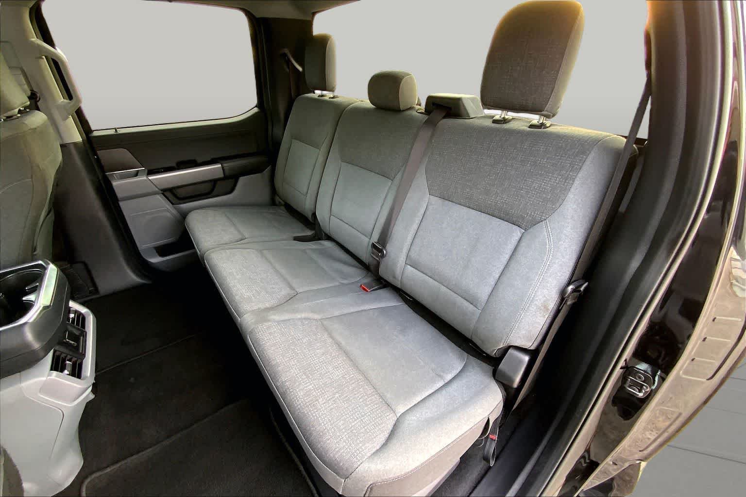 Used 2024 Agate Black Metallic Ford XLT image 20