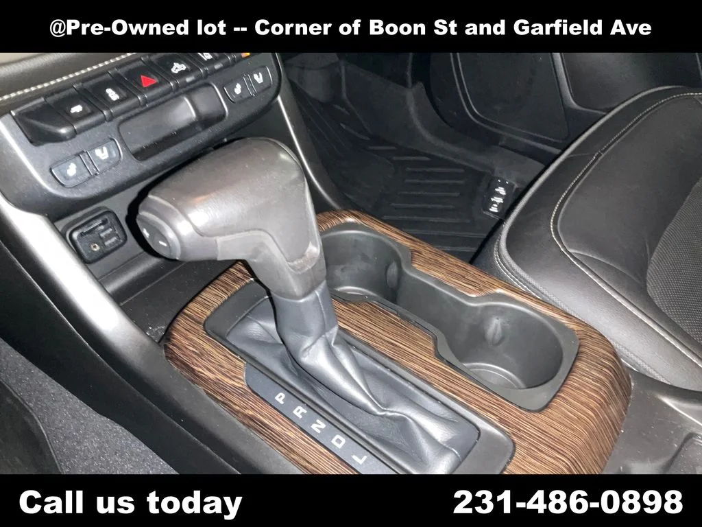 Used 2019 Red GMC Denali image 25