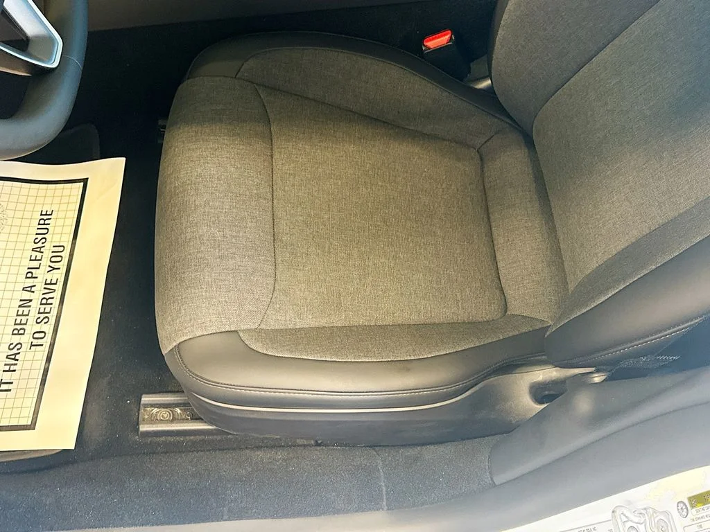 Used 2025  Tesla Standard image 17