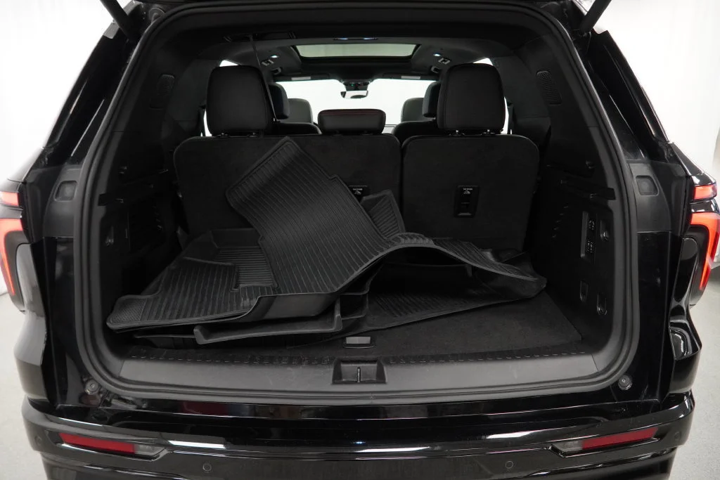 Used 2024 Mosaic Black Metallic Chevrolet RS image 30