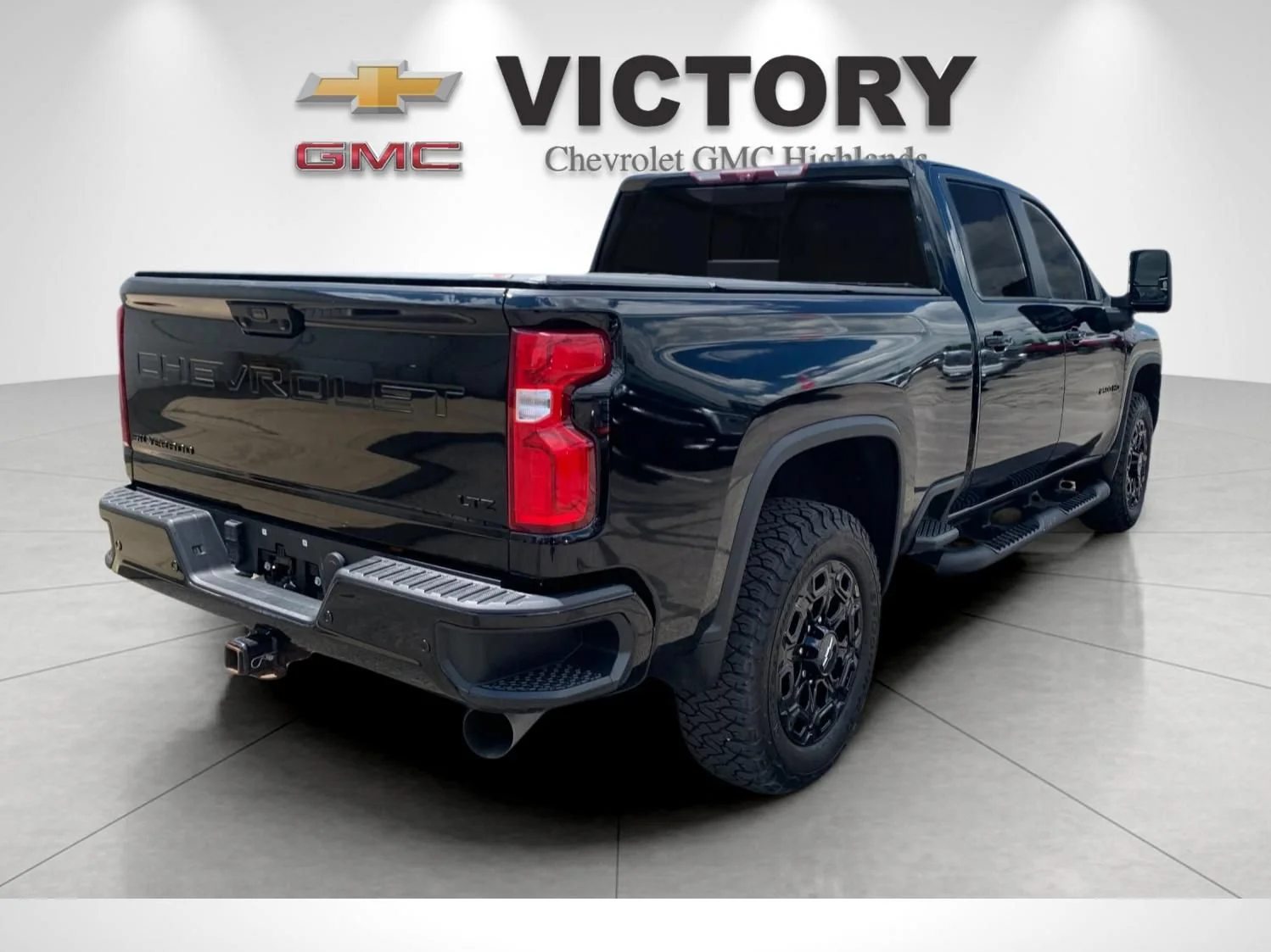 Used 2021 Black Chevrolet LTZ image 3