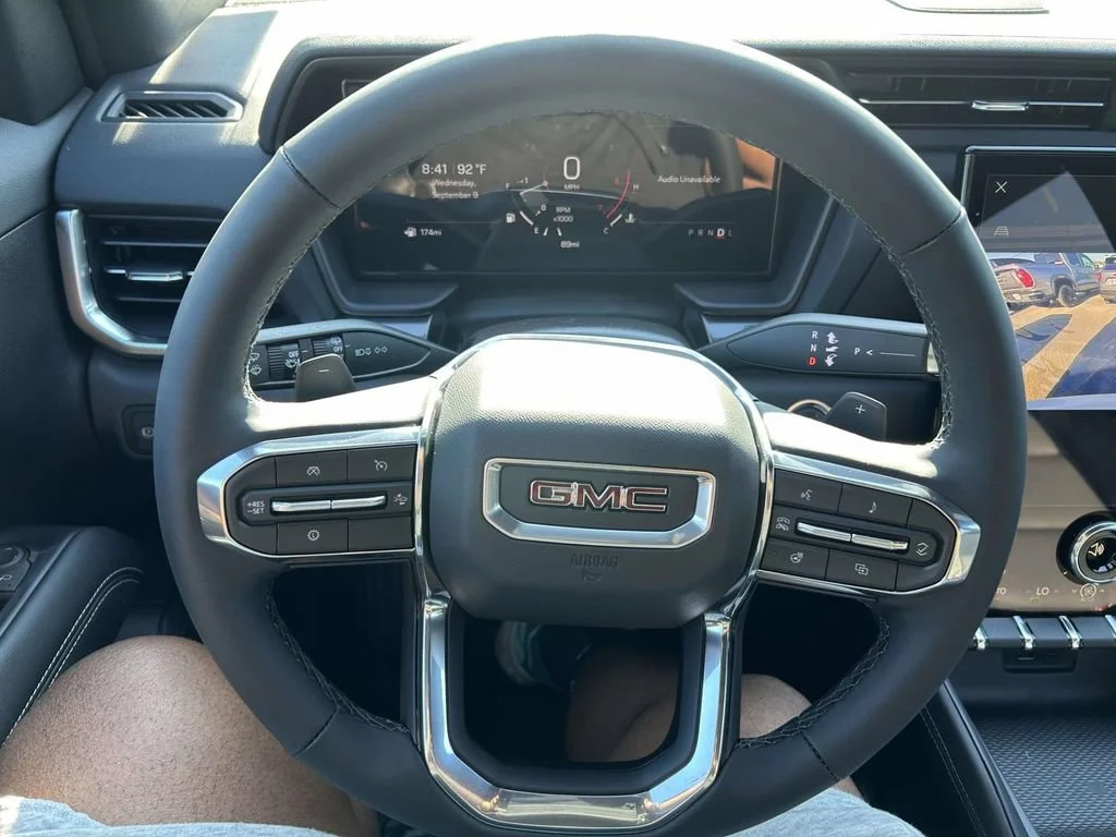 New 2027 Summit White GMC Elevation image 26