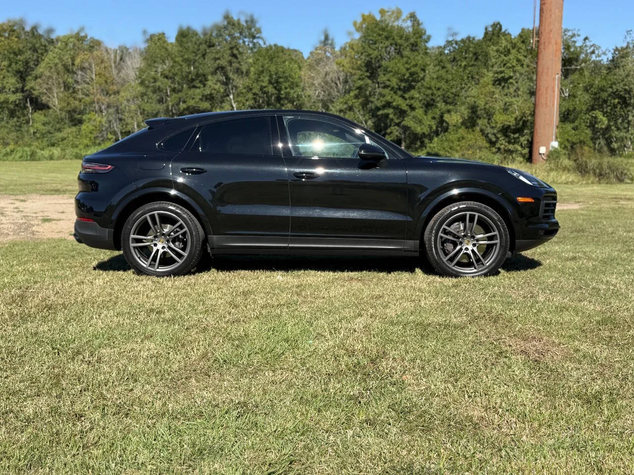 Used 2023 Black Porsche Coupe Platinum Edition AWD 4dr SUV image 2