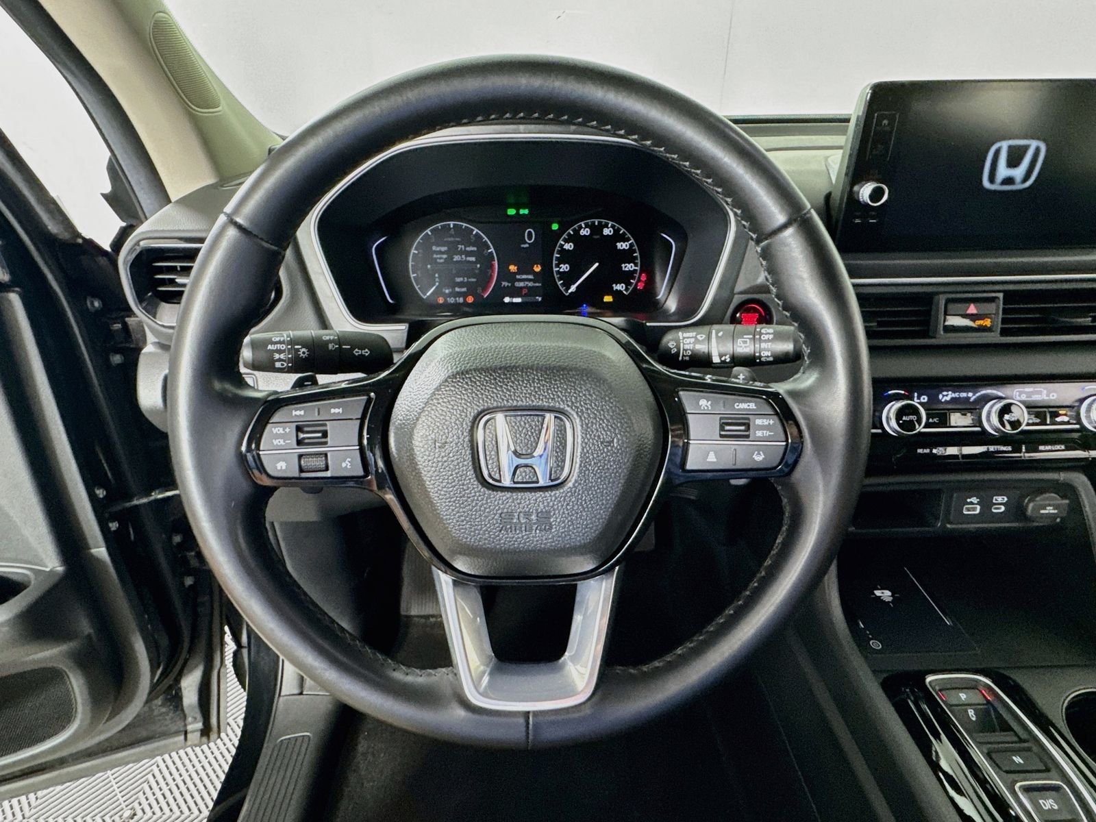 Certified Used 2023 Crystal Black Pearl Honda EX-L image 13