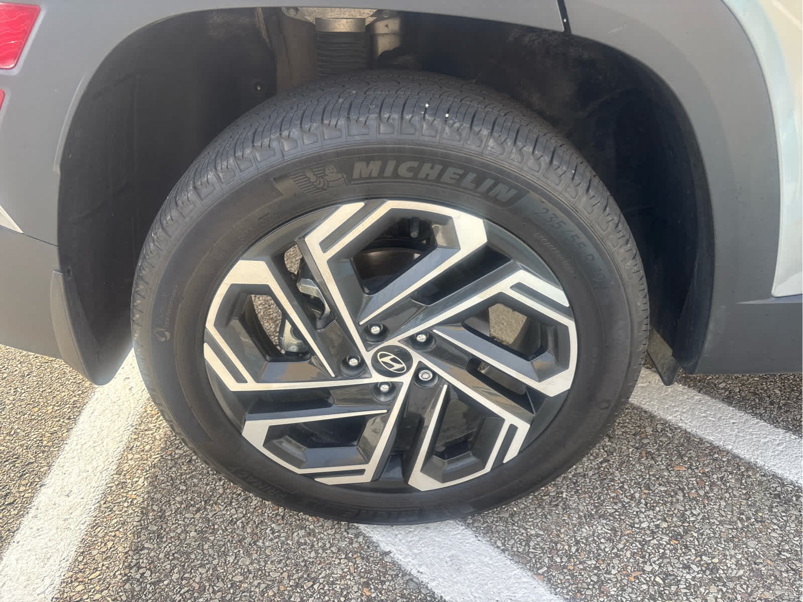 Certified Used 2025 Shimmering Silver Hyundai Limited image 14