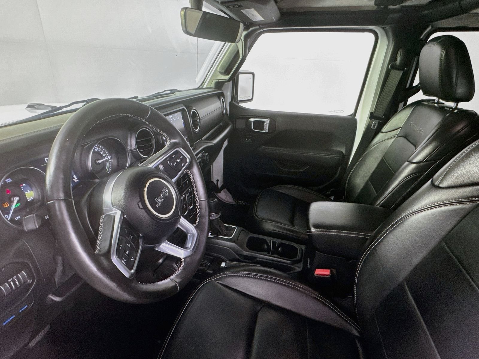 Used 2021 White Jeep Unlimited Sahara 4xe image 13