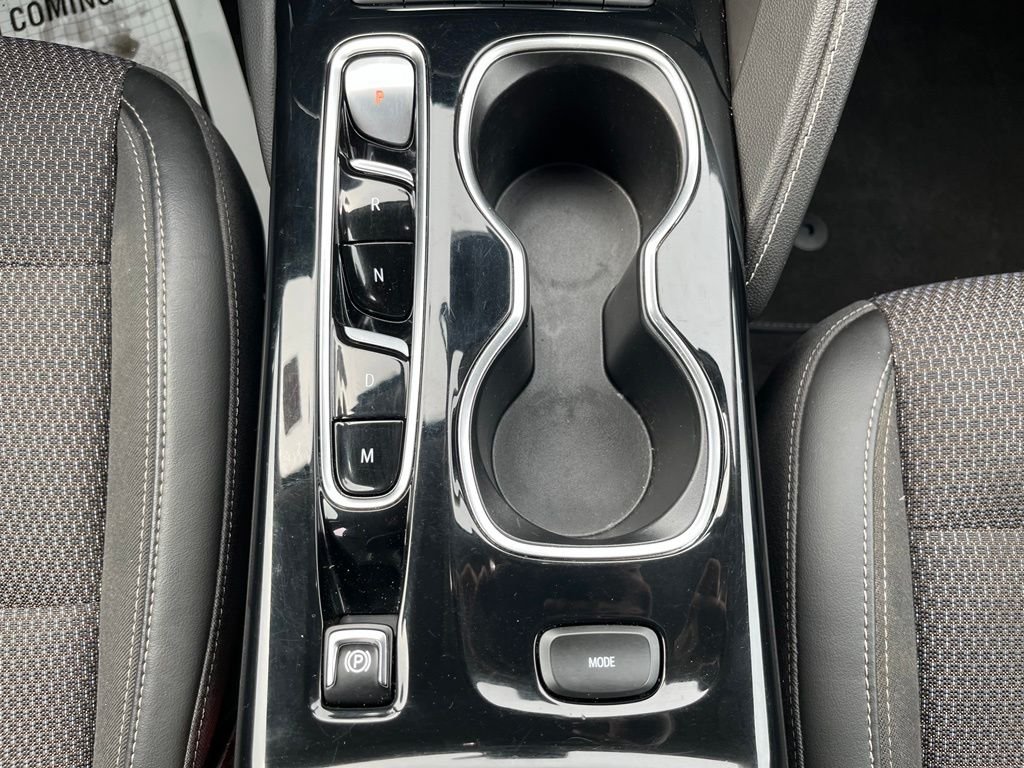 Used 2021 Red Buick Preferred image 12