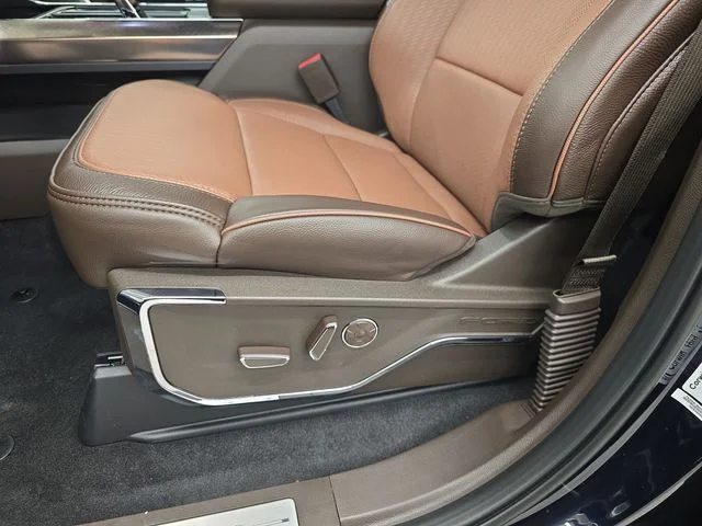 New 2026 Antimatter Blue Metallic Ford King Ranch® image 43
