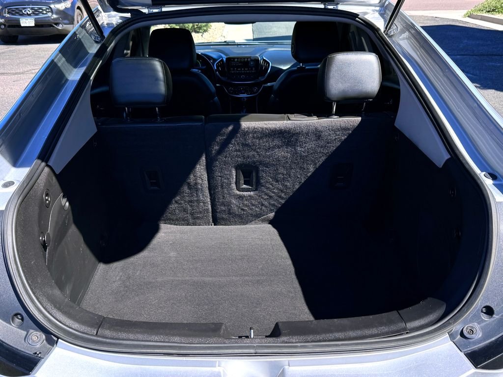 Used 2017 Silver Chevrolet Premier image 12