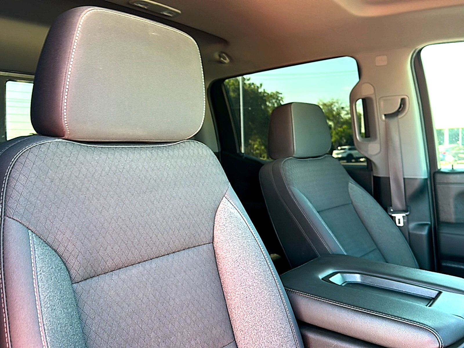 Used 2019 HAVANA BROWN METALLIC Chevrolet LT image 25