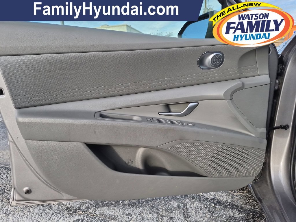 2024 Hyundai Elantra SEL - Photo 13