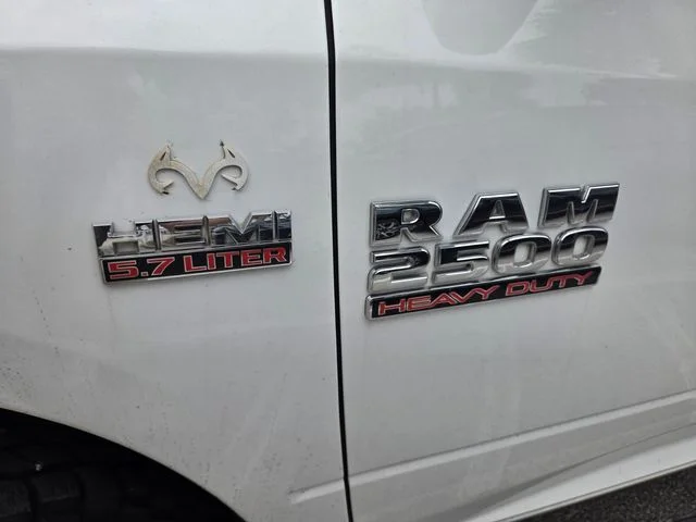 Used 2015 White Ram SLT image 4