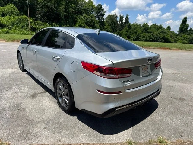 Used 2019 Silver Kia LX image 5