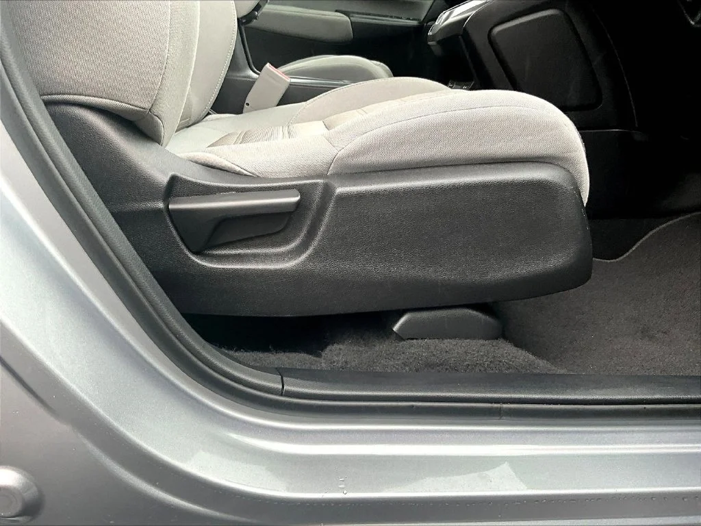 Used 2021 Silver Honda EX image 37