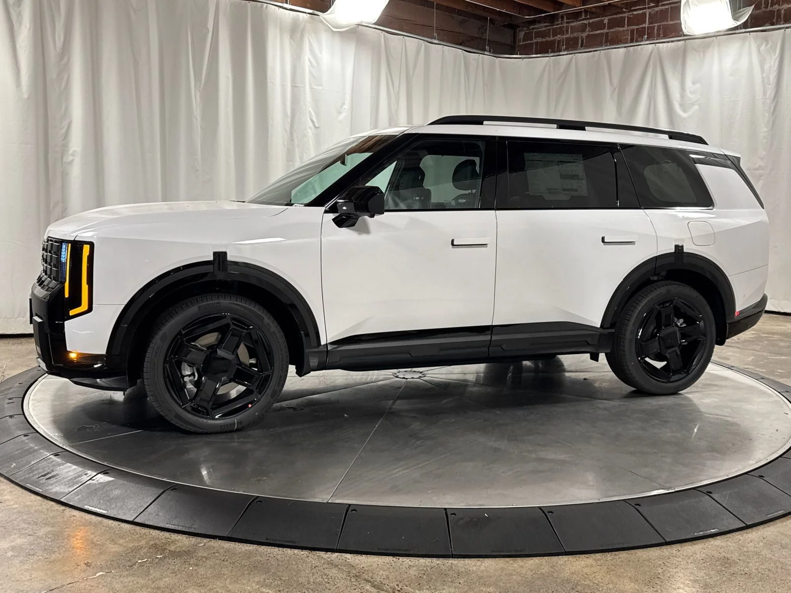 New 2027 Glacial White Pearl Kia X-Line SX image 6