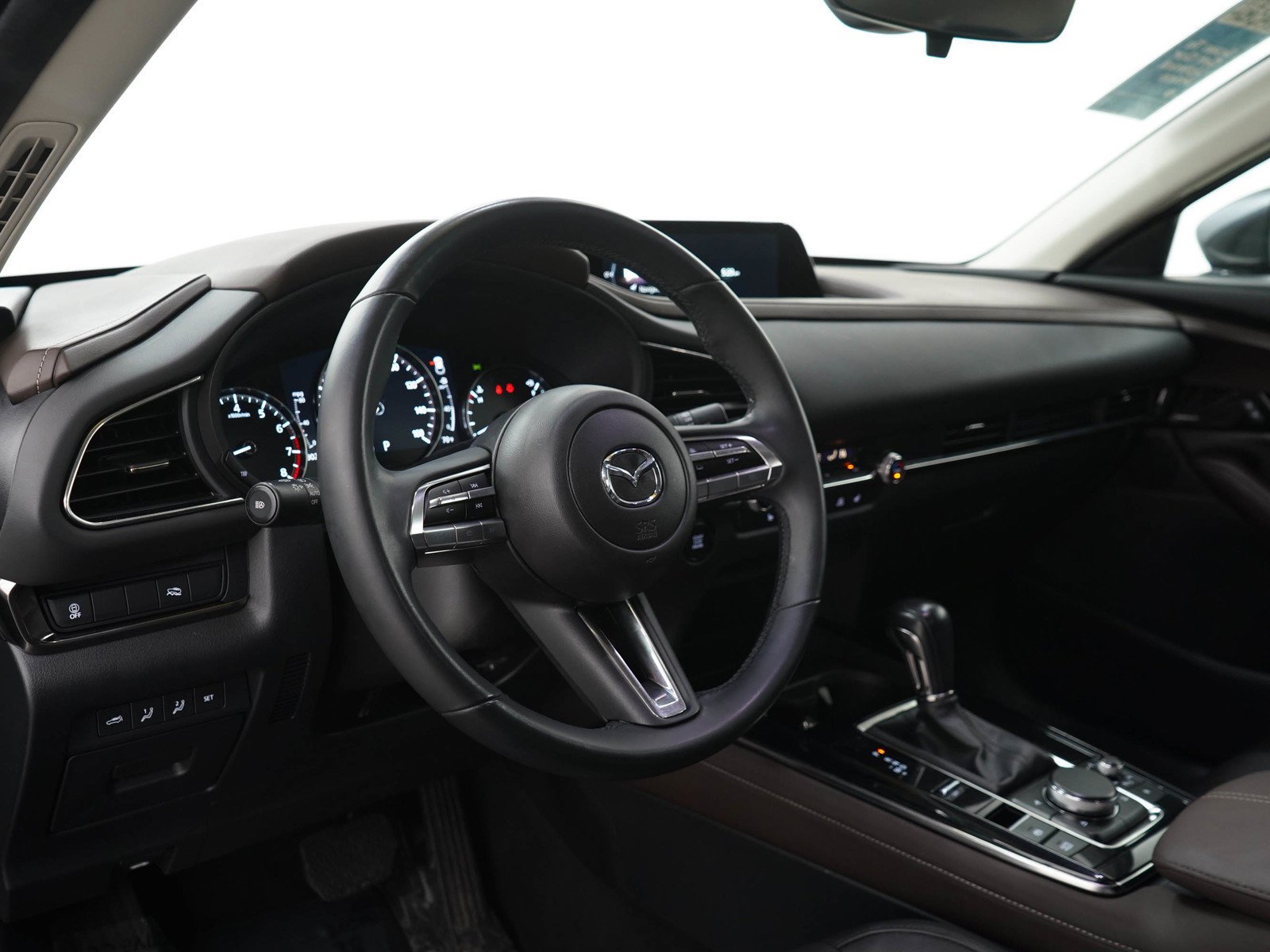 Used 2021 Machine Gray Metallic Mazda Premium image 25