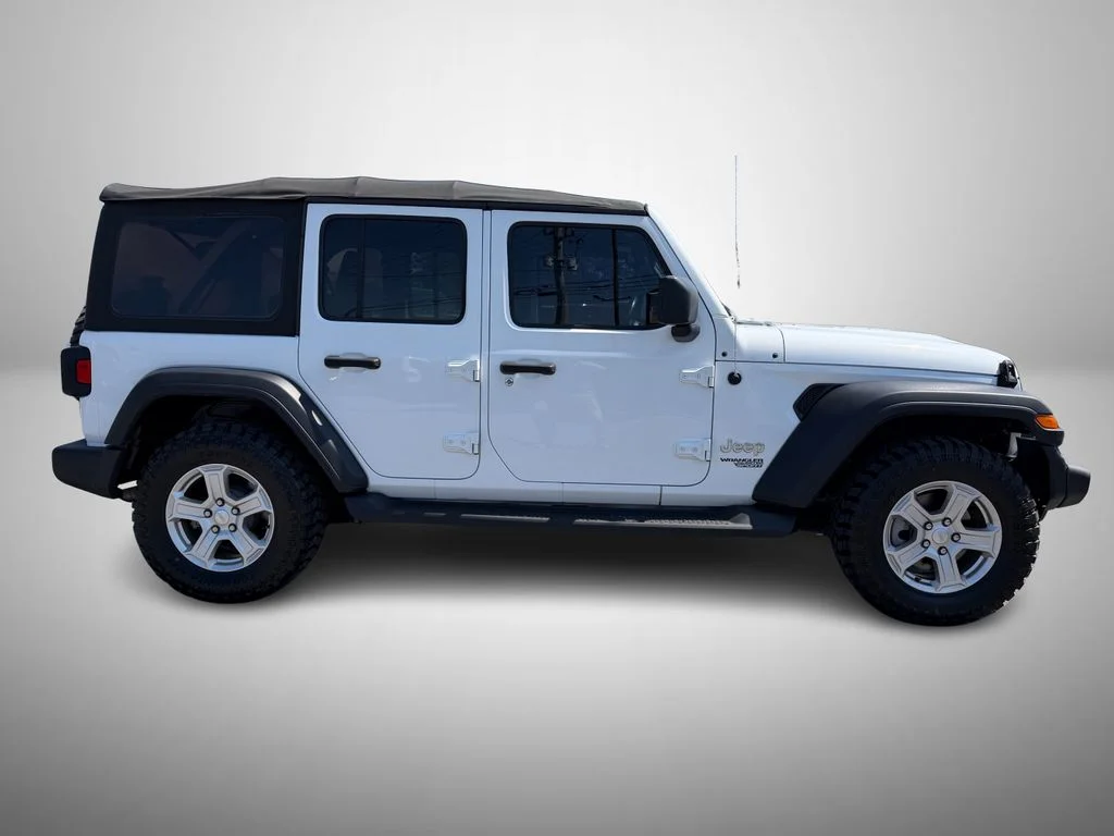 Used 2018 White Jeep Unlimited Sport S image 5