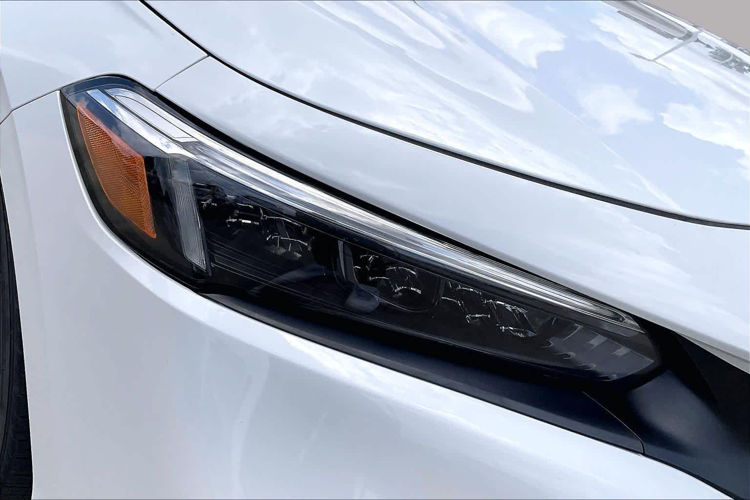 Used 2023 Platinum White Pearl Honda Sport image 26