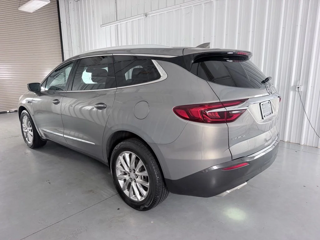 Used 2018 Gray Buick Essence image 7