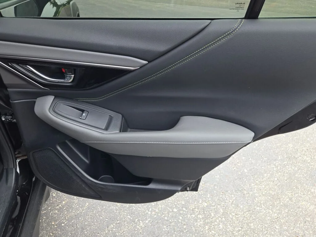 Certified Used 2024 Crystal Black Silica Subaru Onyx Edition image 9