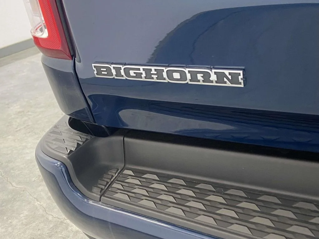 Used 2022 Blue Ram Big Horn/Lone Star image 14
