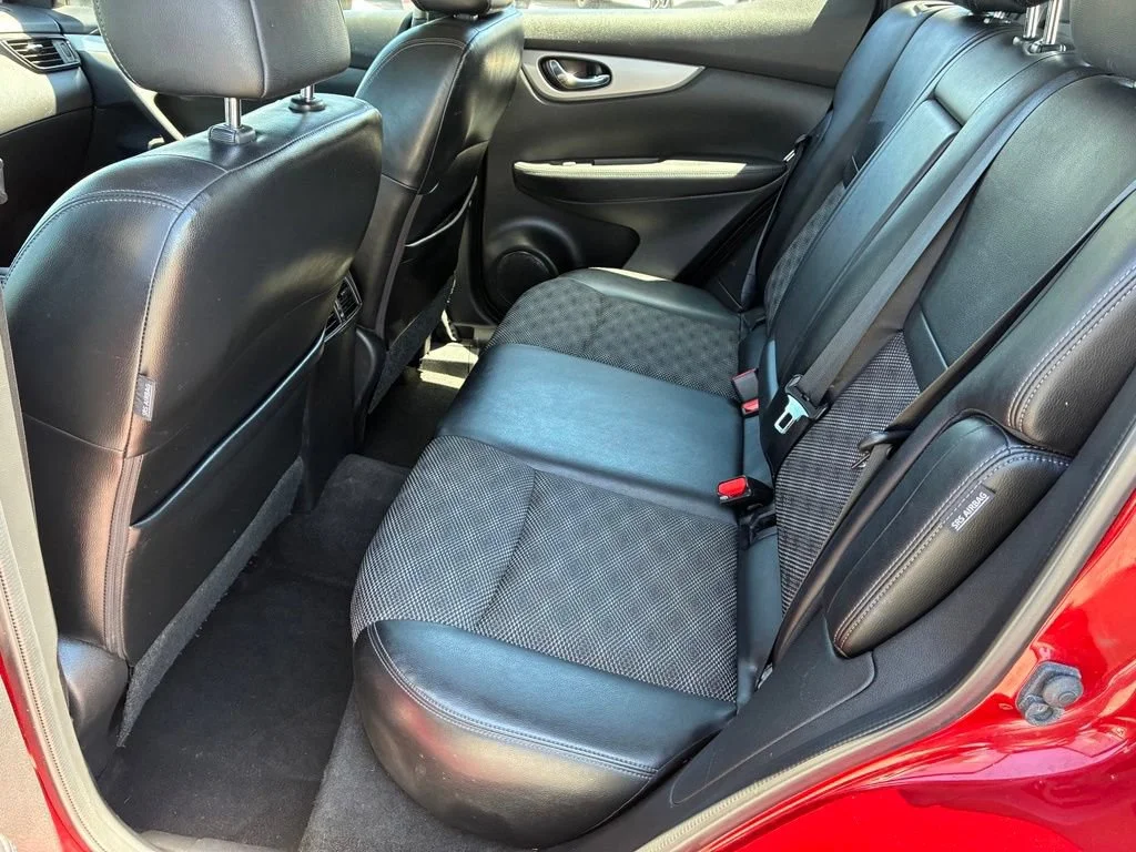 Used 2020 Scarlet Ember Tin Nissan SV image 58