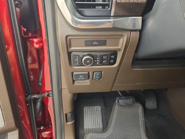 New 2026 Ruby Red Metallic Tinted Clearcoat Ford King Ranch® image 43