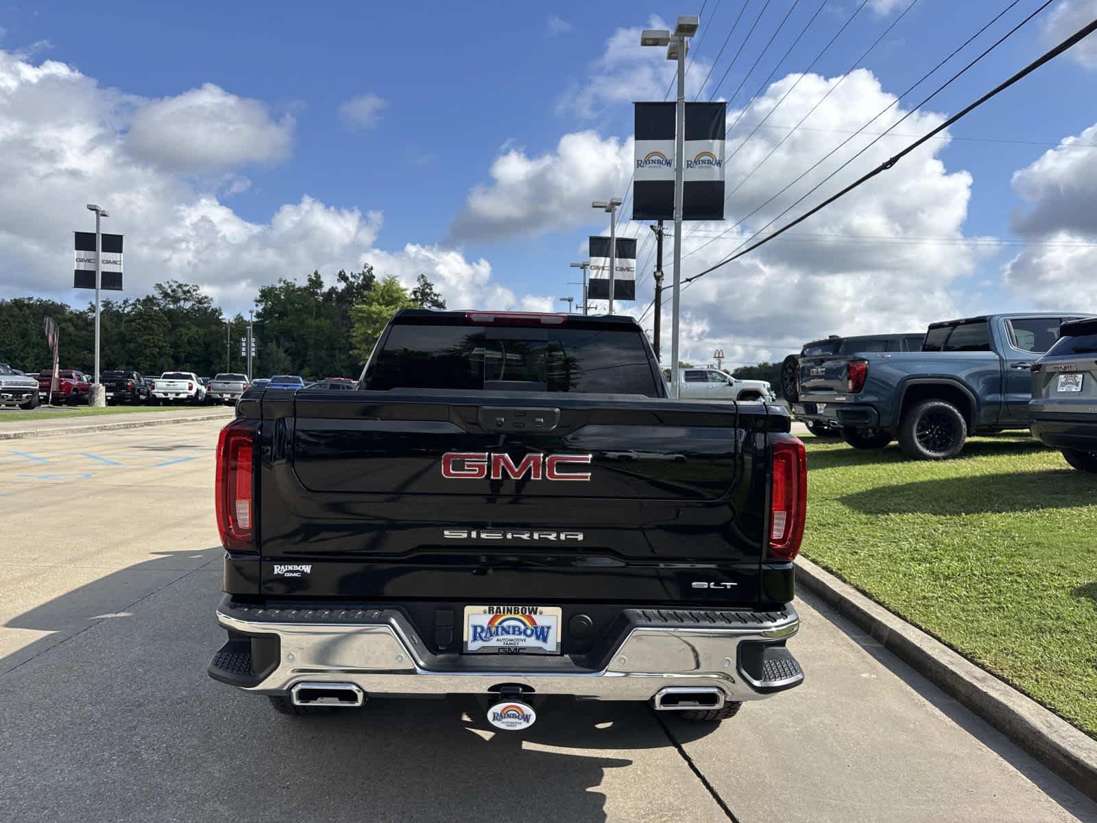 2026 GMC Sierra 1500 SLT - Photo 6
