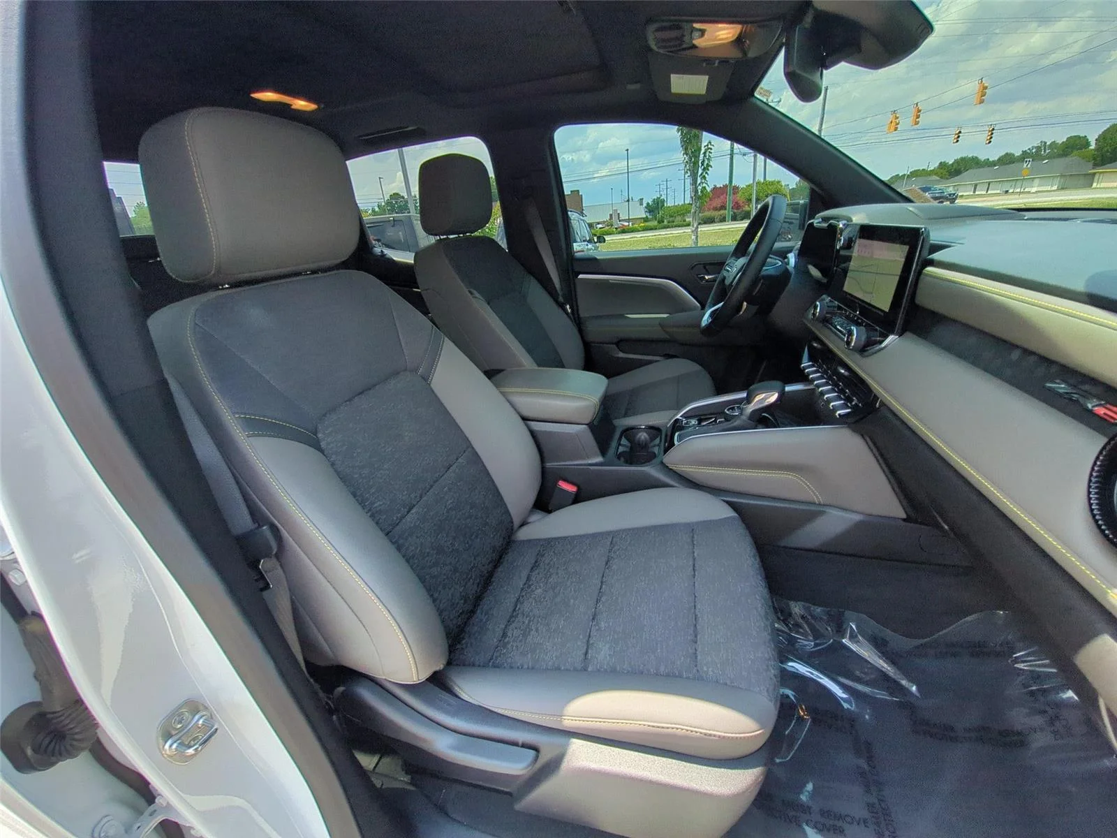 Used 2024 Summit White Chevrolet 4WD ZR2 image 39