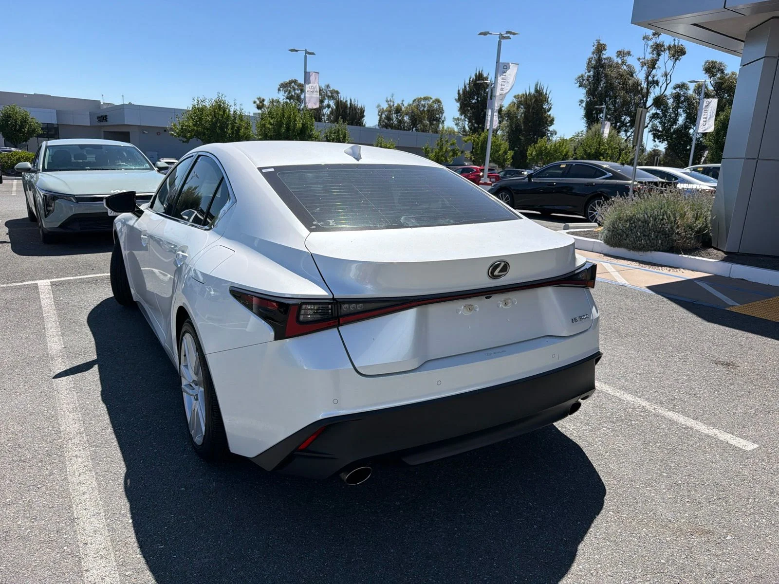 Used 2023 White Pearl Lexus 300 image 4