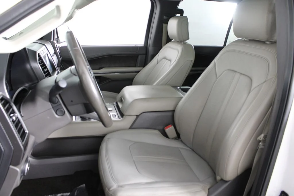 Used 2018 White Ford Limited image 20