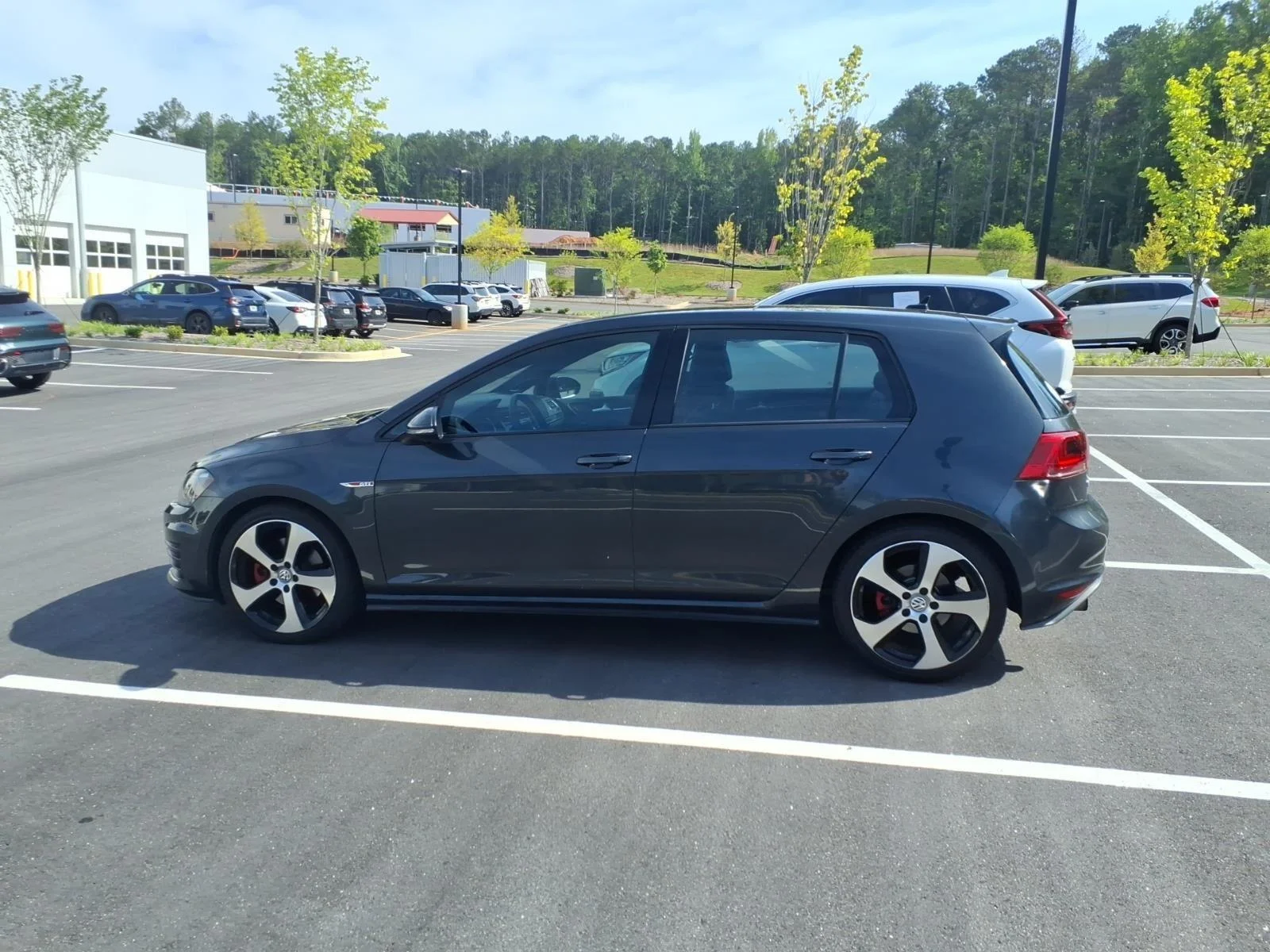 Used 2015 Carbon Steel Gray Metallic Volkswagen SE image 7