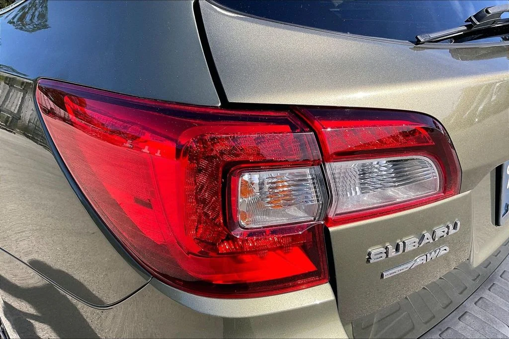 Used 2019 Green Subaru 2.5i image 30