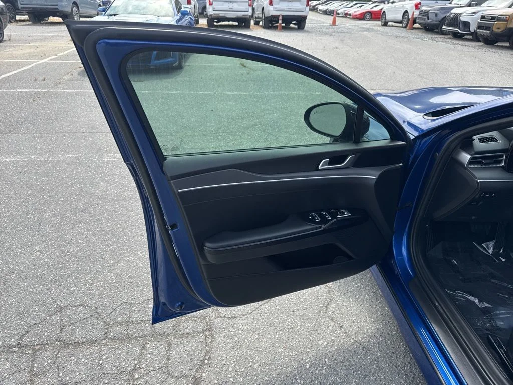 Used 2022 Blue Kia GT-Line image 25