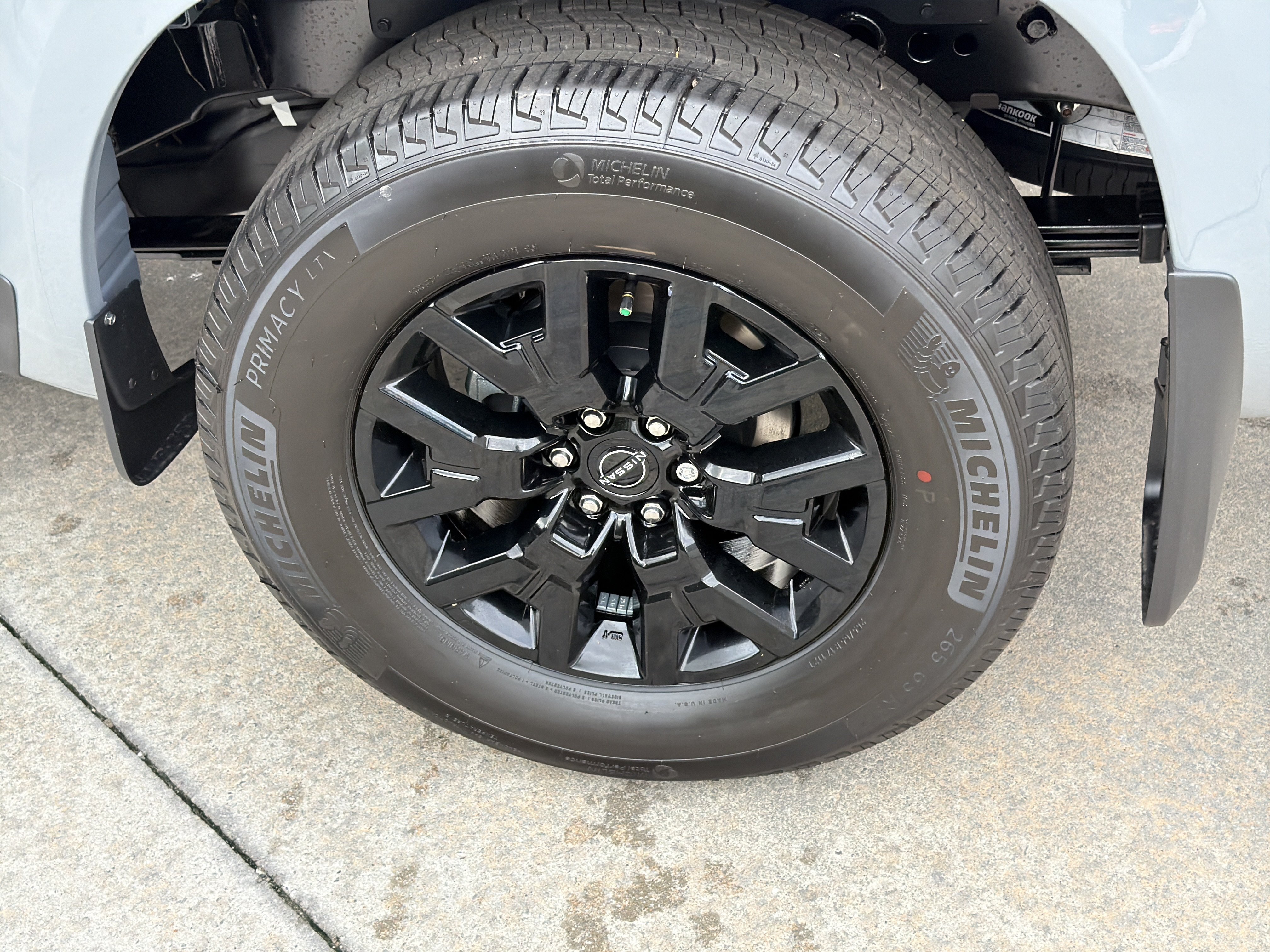 New 2026 Boulder Gray Pearl Nissan SV image 20