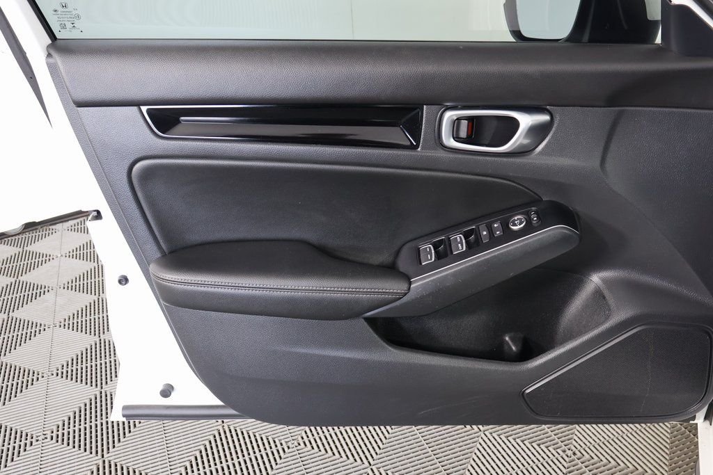 2022 Honda Civic Hatchback Sport Touring - Photo 12