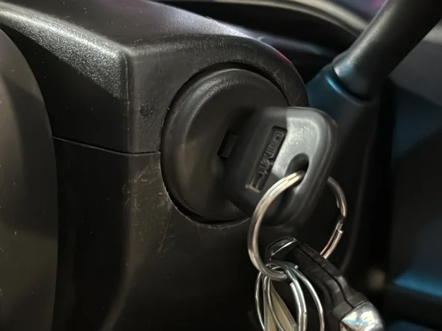 Used 2018 Gray GMC SLT image 24