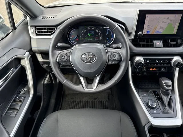 2024 Toyota RAV4 SE - Photo 14